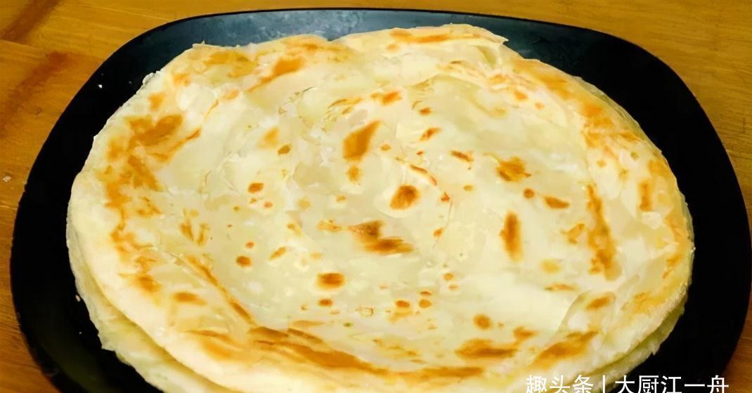 凉了也不硬的葱花饼，究竟怎样做才好吃？面点师教你正确做法