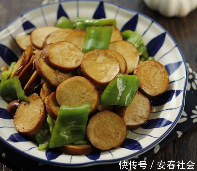 天然的“补钙菜”找到了,每天炒一盘,补钙质,孩子长个头