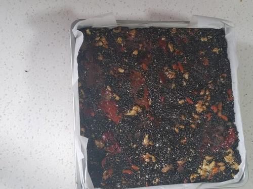 白发|白发最怕这食物，做一锅能吃1个月，头发乌黑有光泽，白发变少了