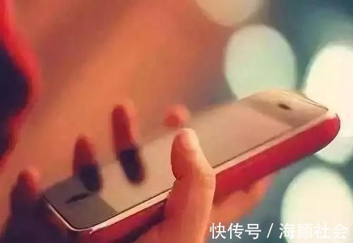 快递|妈妈将手机给孩子玩,时隔几天收到一车快递,儿子的回答让人心痛