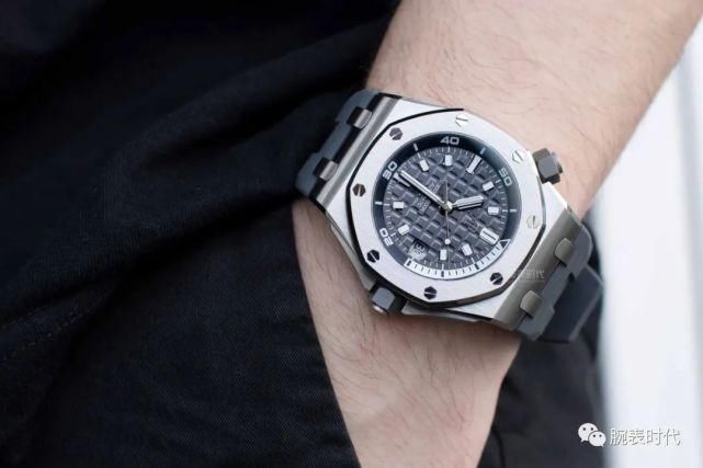 腕表|爱彼入门款皇家橡树潜水表多少钱?