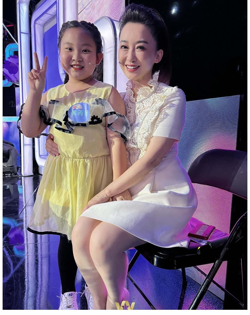 快乐大巴|乐维文化:素质偶像熊芮妍、李禹潼受邀参加央视《快乐大巴》节目