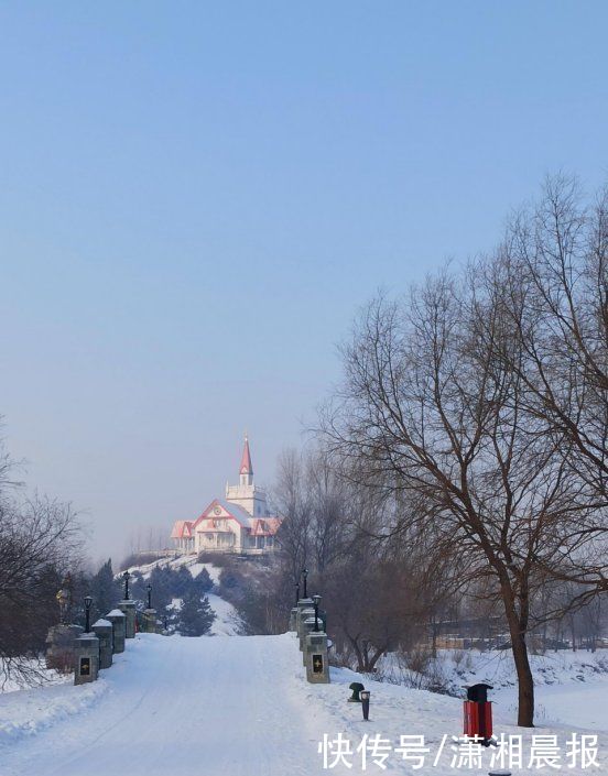 热搜第一，哈尔滨用实力告诉你他为什么是冰雪目的地搜索量最大城市