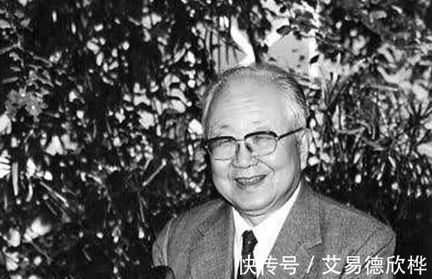 雍正皇帝!马未都话启功:一直自许姓启名功,其实是雍正皇帝的第九世孙