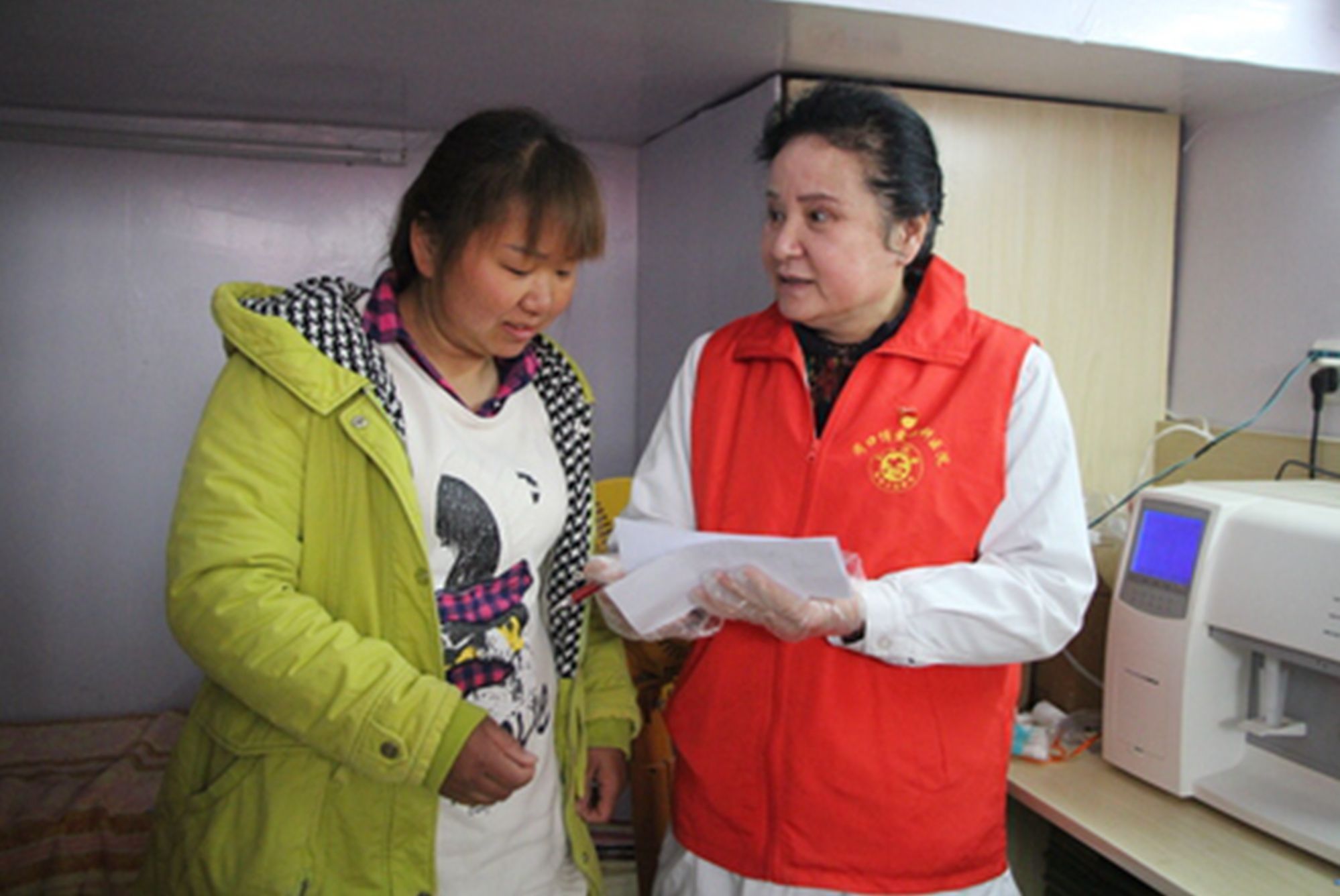 b超检查|孕期B超去几次?新手妈妈们别再问医生了,“孕期检查表”收好