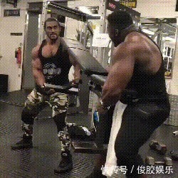 健美运动员|他是印度最强健美运动员,6次获印度先生称号,妻子非常爱他!