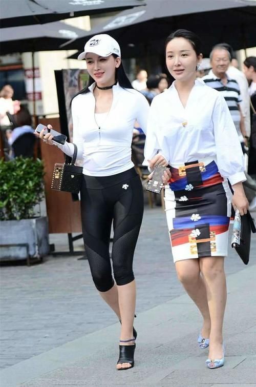 美女 五分瑜伽裤,穿出了美女清新靓丽的美,活力的美!