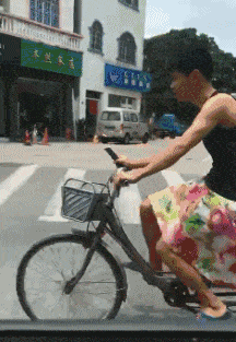 |搞笑GIF段子:如果你拿不出来的话,只能说明你对金子的渴望还不够大