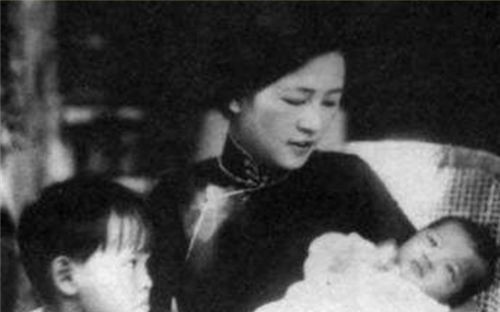 情诗|女神林徽因最美的情诗，写给已婚的徐志摩，开篇一句美得让人心醉