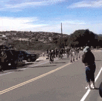 |搞笑GIF:孩子,你有驾照吗?你这样不能上路你知不知道