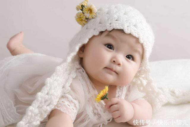 新生儿|“最美新生儿”火了,超高颜值让护士赞叹像在娘胎里被施了魔法