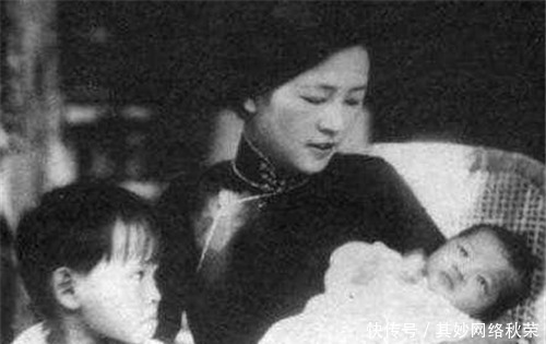 儿子仅差2分考上清华,母亲不信提出复查,考卷上1句话让她清醒