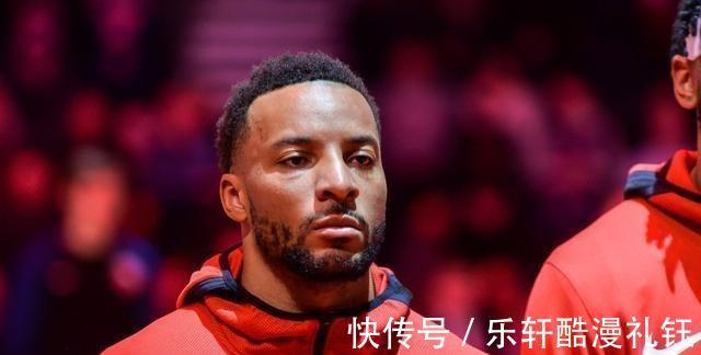 鲍威尔|一年一亿，没空间啊！顶不住了，休赛期三人必走一个啊！