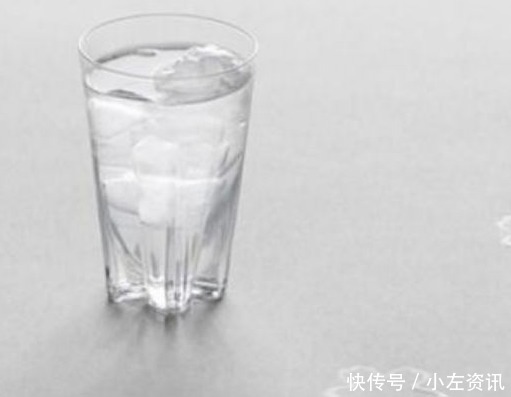 高尿酸的真凶找到,大夫提醒不想痛风发作,4件事少做