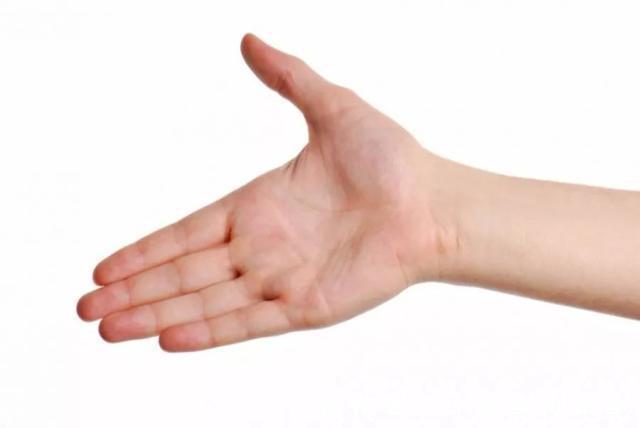 肝经|平时不看手，肝脏就出现了大问题！这6个变化，说明你的肝在“求救”！