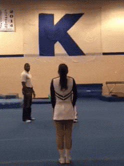 |搞笑GIF趣图:今天点了一道大盘鸡,感觉吃的好亏