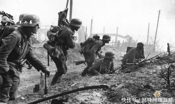 照片拍摄于二战斯|斯大林格勒战役有多惨烈？看看这些真实老照片，苏德之间的生死战