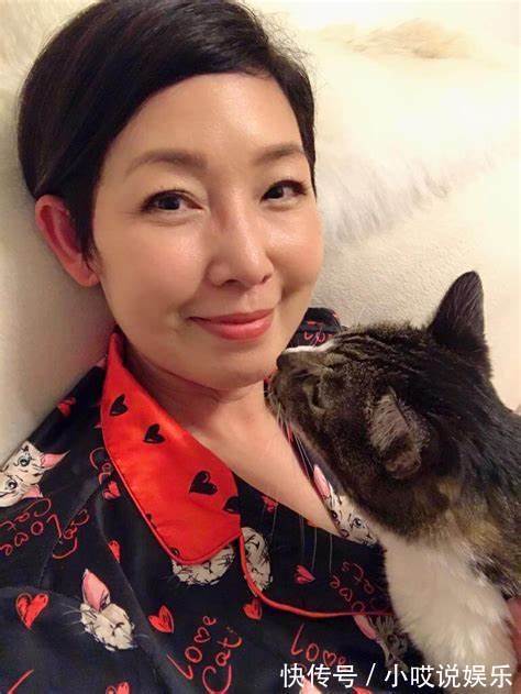 情史|男神收割機(jī)TVB知名主持情史豐富,曾與梁家輝陳小春等男星拍拖