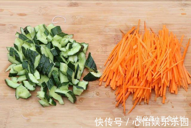 素菜|夏天比肉还受欢迎的素菜，花钱不多，简单一拌就上桌，比凉皮好吃