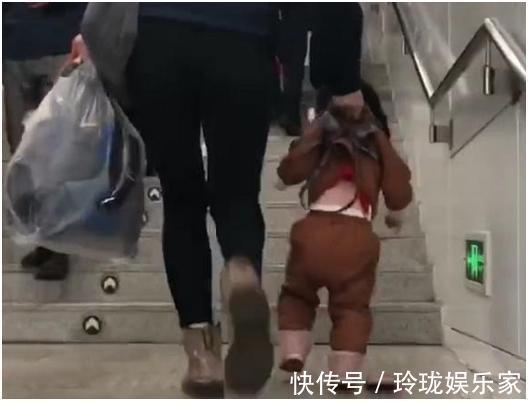 带娃|90后带娃新姿势走红网络,看完不禁感叹,果然是“不靠谱”爸妈