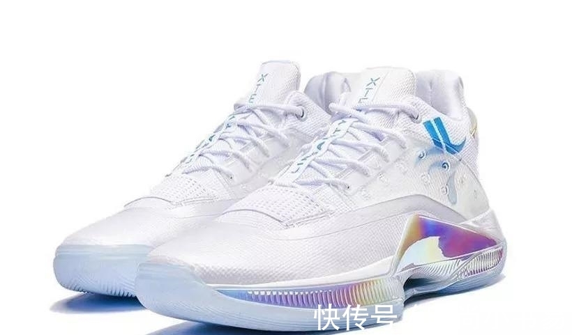 特步|特步林书豪一代：只要我不尴尬，尴尬的就是别人