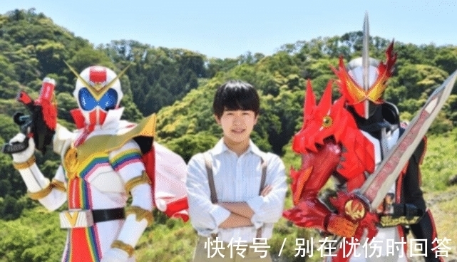 假面骑士:REVICE整体造型公开,霸王龙为基础形态,肌肉感爆棚!