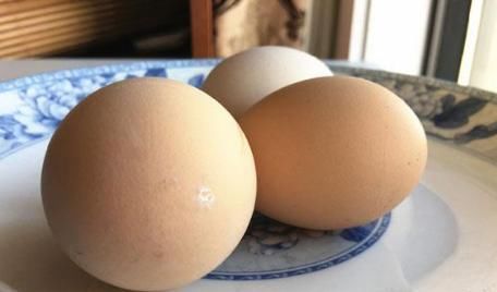 用鸡蛋就可以“祛湿”？湿气重的人，特征明显，稍加留意就可发现