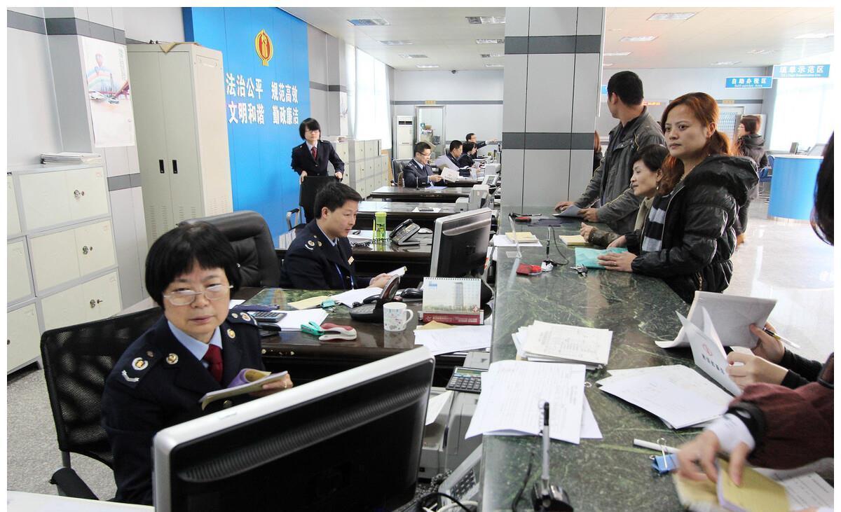 房子|如果我国房价暴跌70%,老百姓真的就能买得起房了吗?