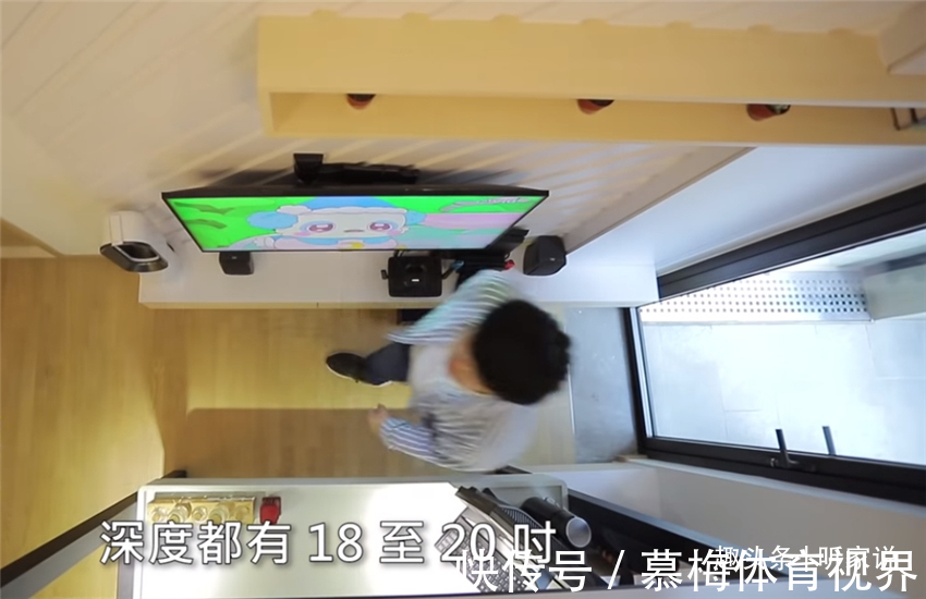 夫妻二人|香港夫妻买下16㎡微型房,利用3米层高做阁楼,半平米不敢浪费