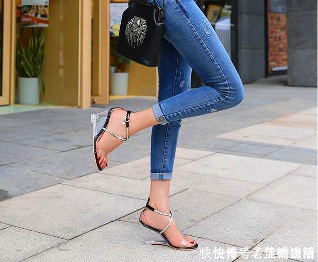 高跟鞋 韩版交叉绑带水晶凉鞋，时尚鱼嘴仙女风日常，百搭办公时装高跟鞋