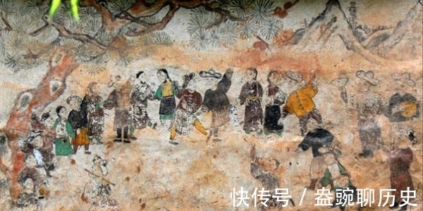 高林!黄庭坚《戏咏江南土风》:十月江南未得霜,高林残水下寒塘