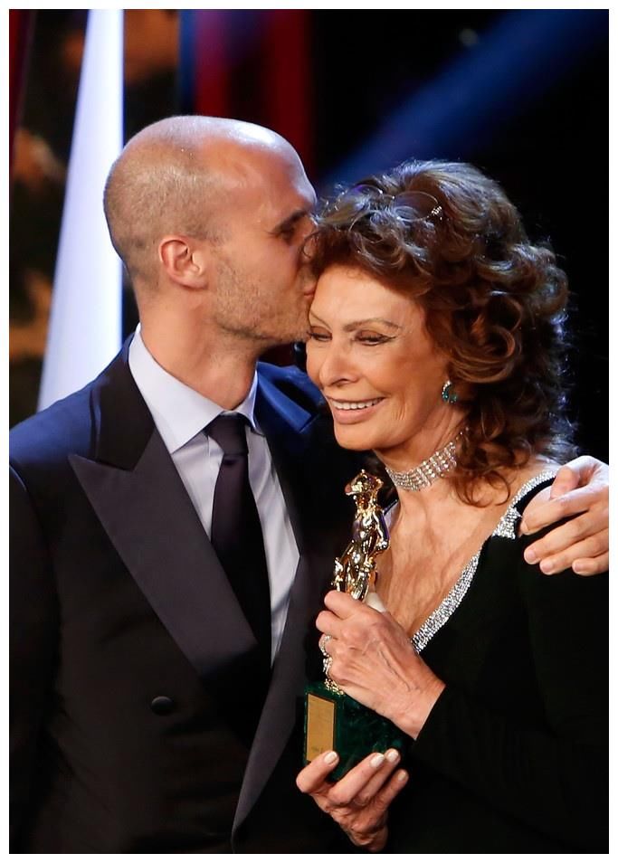 颁奖典礼|《我想藏起来》登顶大卫奖，索菲亚·罗兰再封“最佳女主角”