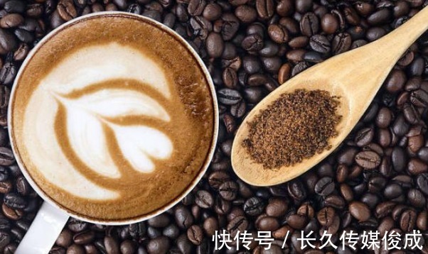 钙质|豆腐是骨质疏松的“发物”?医生:想要骨头强硬,少吃3种食物