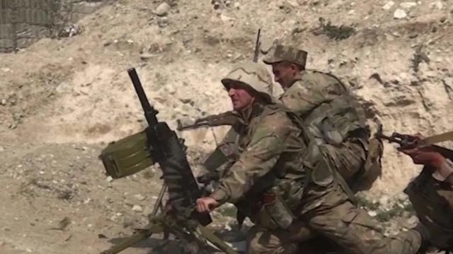 亚美尼亚|最危险的时刻,连总理的妻儿都上了战场