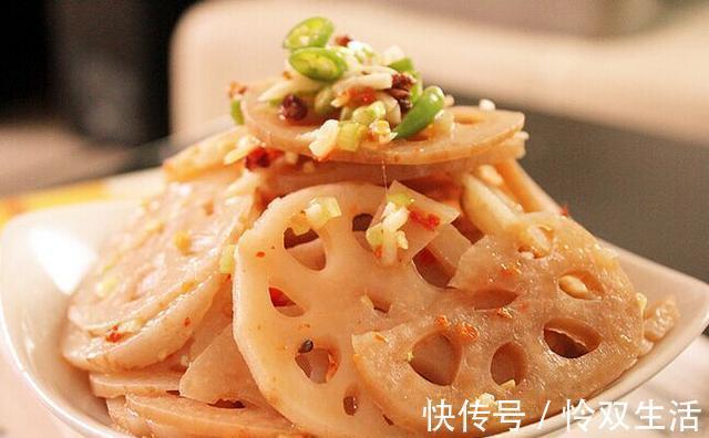 排骨|美食推荐:爆炒肚片、回锅排骨、酸汤猪脚锅、凉拌藕片的做法