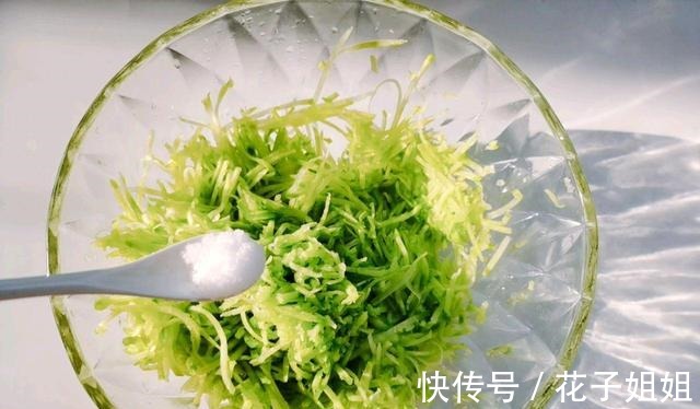 口味|萝卜丝大虾汤,营养美味,口味清爽还健康!
