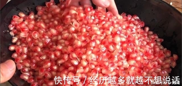 国庆|吃了20年石榴才知道，石榴上有个“小机关”，3秒剥好不脏手