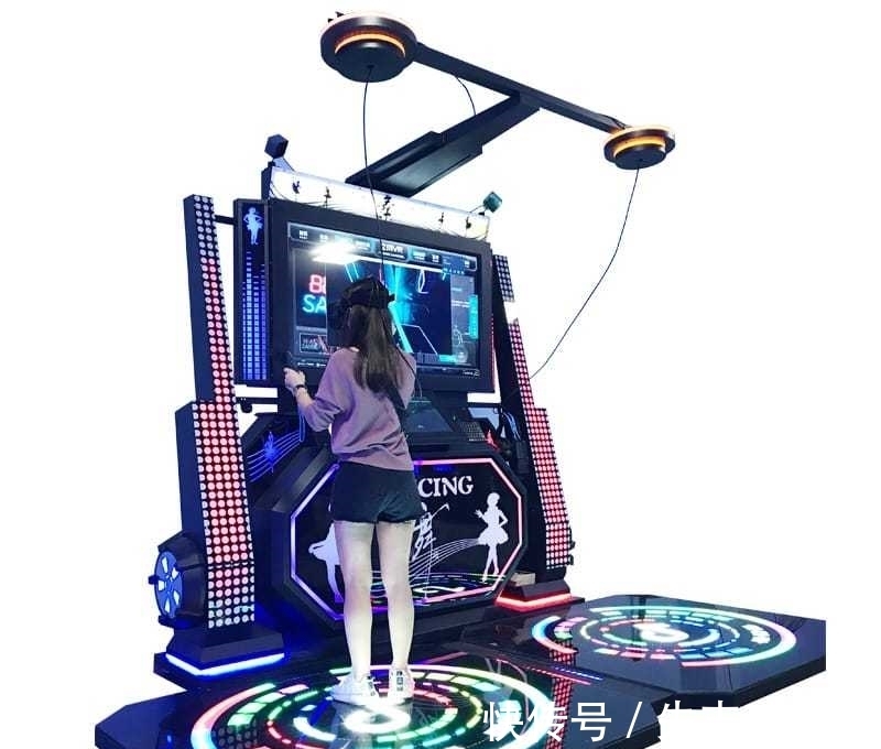 驾驶类|动漫游乐城大型游乐电子游戏厅投币游戏机设备介绍?