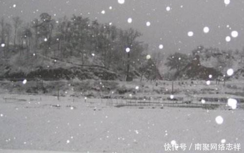  选进|乾隆写了4万多首诗，有1首被选进小学课本，但他只贡献了前3句