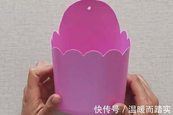 变废为宝|洗发水瓶不要扔，瓶身切一刀，放在卫生间，全家人都要抢着用