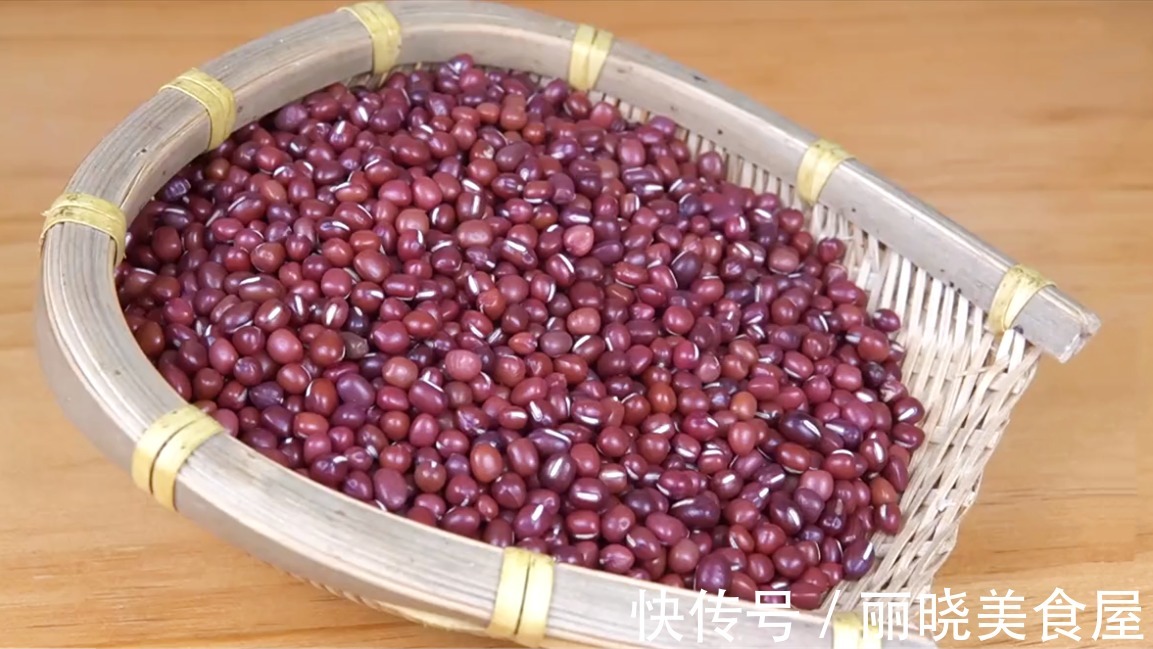 红豆|秋日进补吃红豆,92岁奶奶吃了40年,不打豆浆不熬粥,越吃越精神
