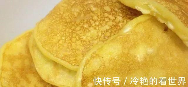 教你自制香蕉饼，一根香蕉，一颗鸡蛋，太好吃了，大人小孩都喜欢