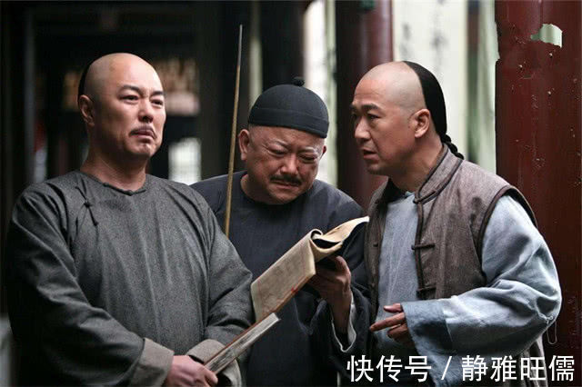 上联#乾隆出上联:一条大路通南北,叫花子当即对出,乾隆:赐你当状元