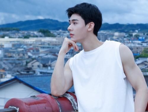 《创4》第三公演即将到来，实力歌手助阵，龚俊唱跳功底令人期待