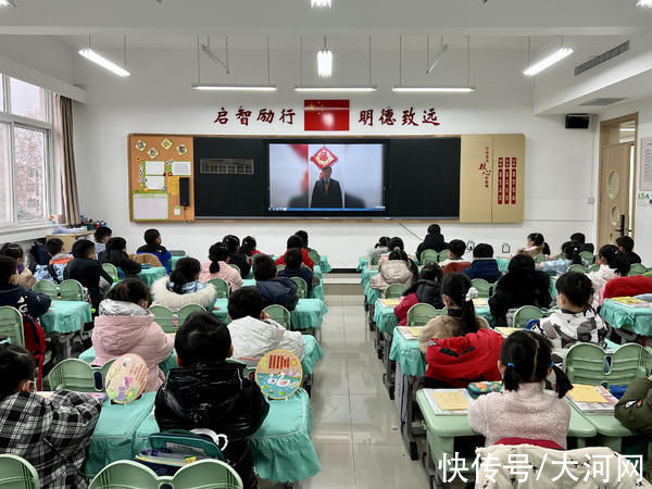 省实验小学|雪花纷飞“神兽”归笼 郑州中小学迎来正式开学第一天