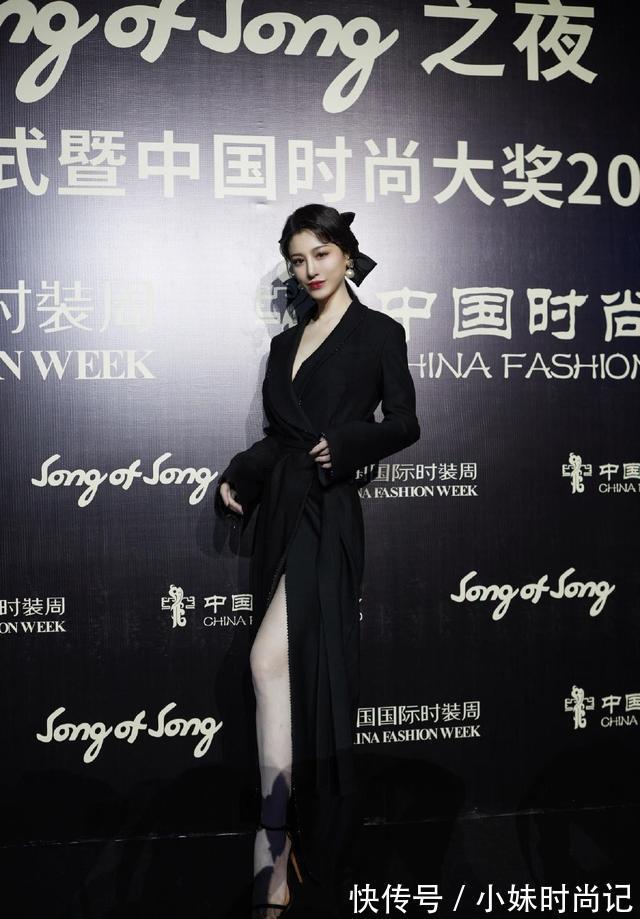 前妻|刘翔前妻变化挺大,穿傣族裙看得出腰肢多纤细,有模特的风范