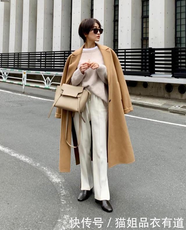 大衣配针织衫虽然经典,但前提是选对裤装,这3种日本博主抢着穿