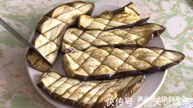 夏天要多吃茄子，茄子如此吃太香了，做法简单，比吃红烧肉都香