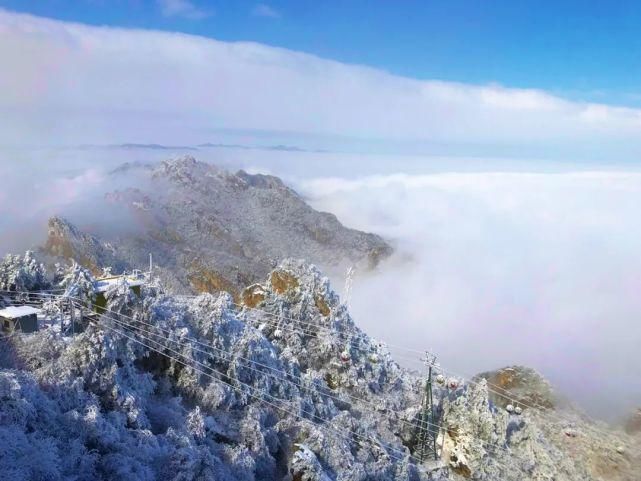 老君山景区雪后化仙境，游客直呼太幸福