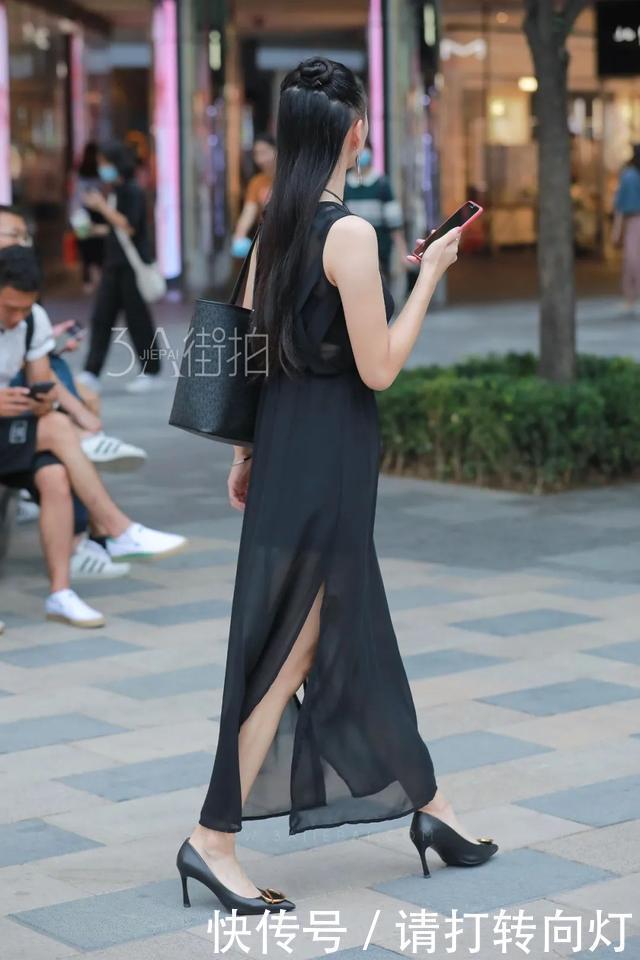 街拍粉色包臀裙大秀好身材,修身时尚,满满的少女心!